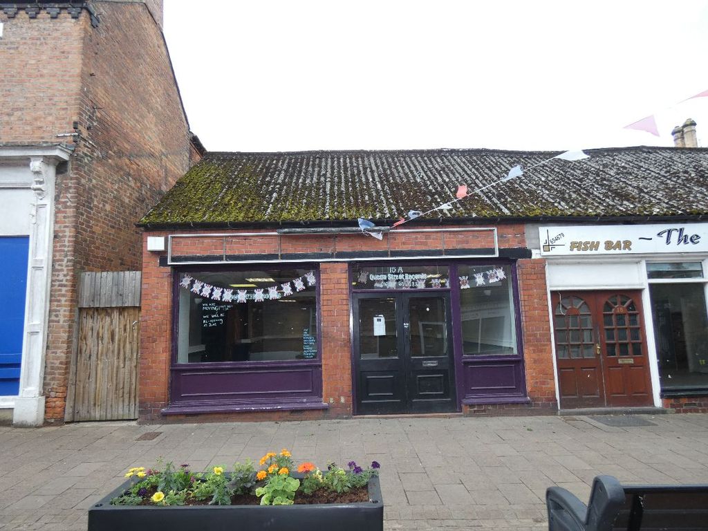 Retail premises to let in Queen Street, Market Drayton TF9, £15,000 pa