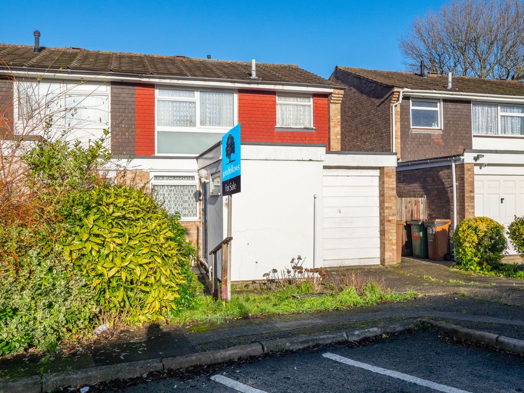 3 bed semi-detached house for sale in Calthorpe Gardens, Sutton SM1, £475,000