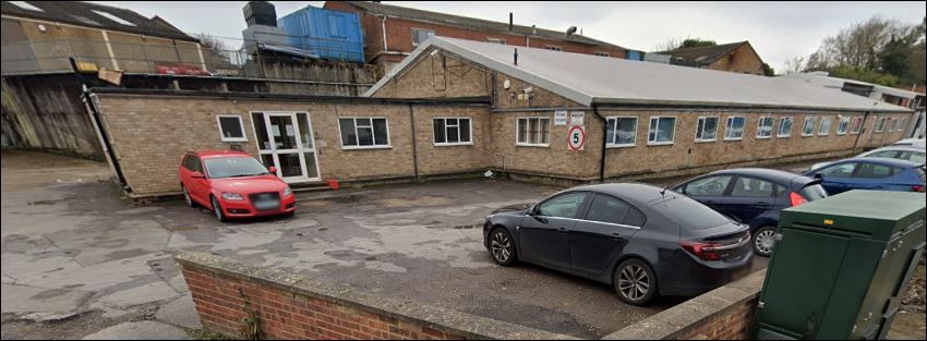 Warehouse to let in 59 Albert Road North, Reigate RH2, Non quoting