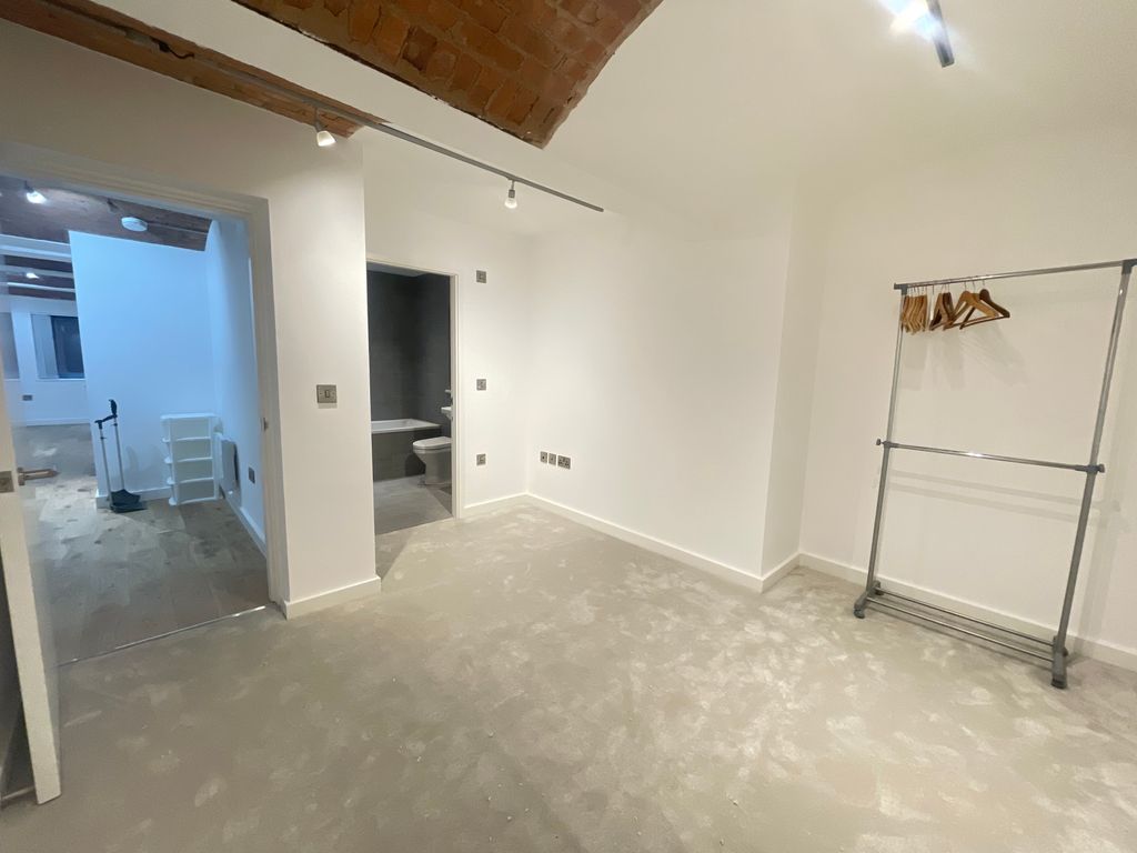 2 bed flat to rent in Chorlton Mill, Cambridge Street, Manchester M1, £1,450 pcm