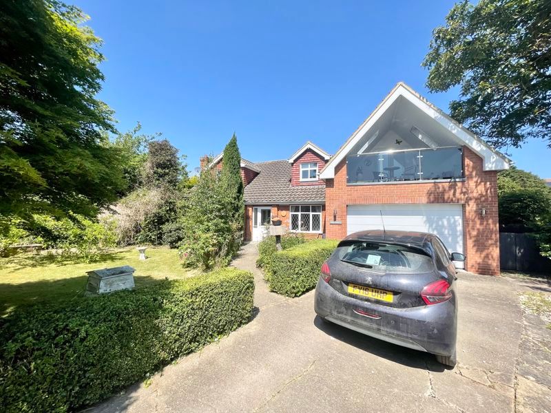 5 bed detached house for sale in The Lanes, Tetney, Grimsby DN36, £459,000