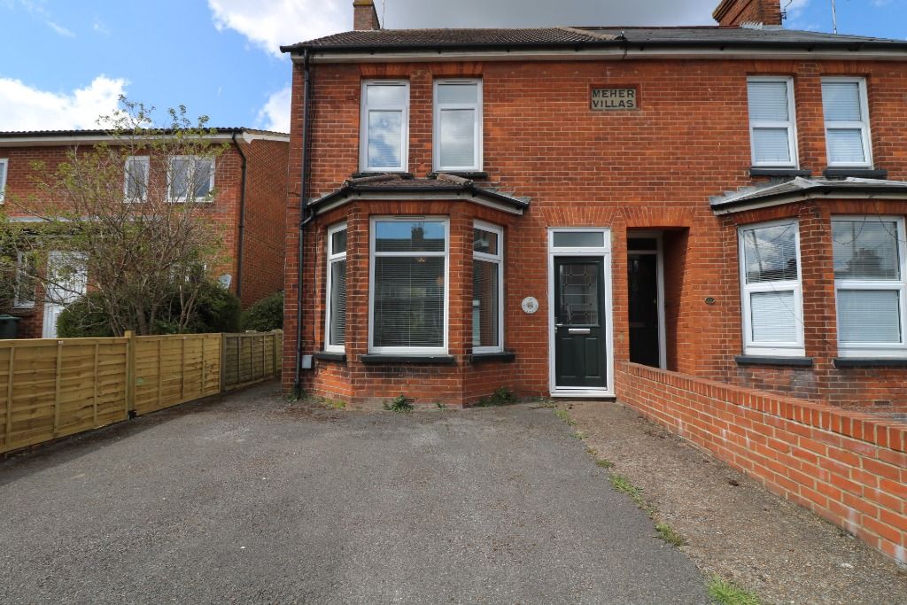 3 bed semi-detached house to rent in Kingsnorth Road, South Ashford, Ashford TN23, £1,475 pcm