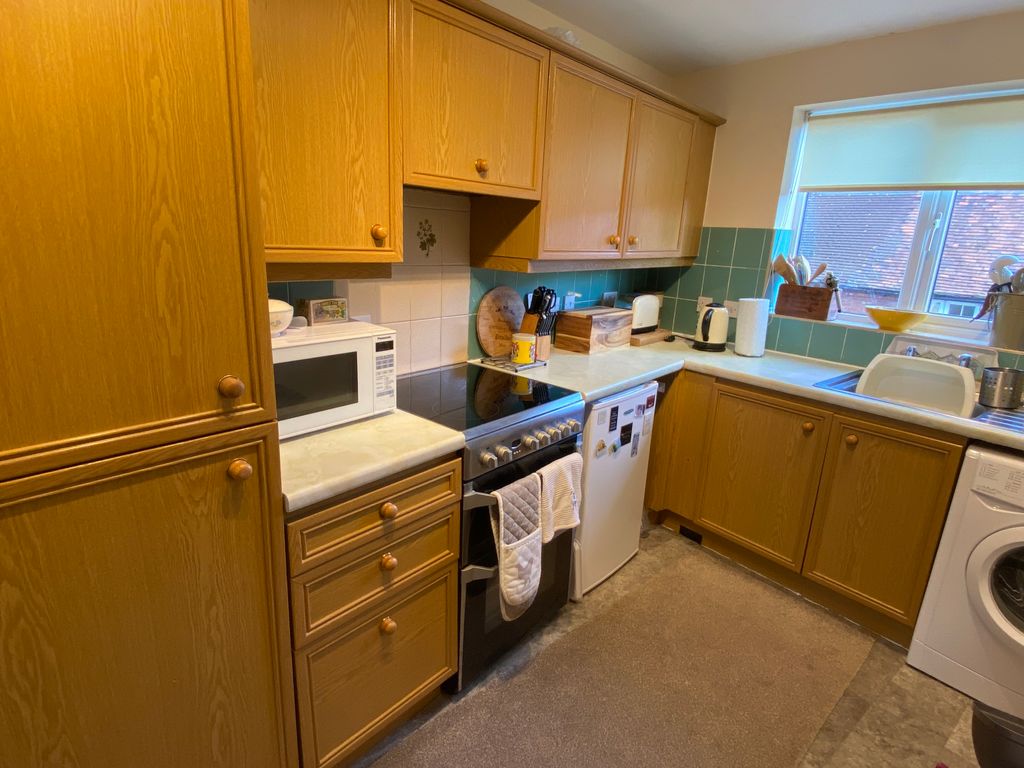2 bed flat to rent in Avon Mill, Great William Street, Stratford Upon Avon CV37, £925 pcm
