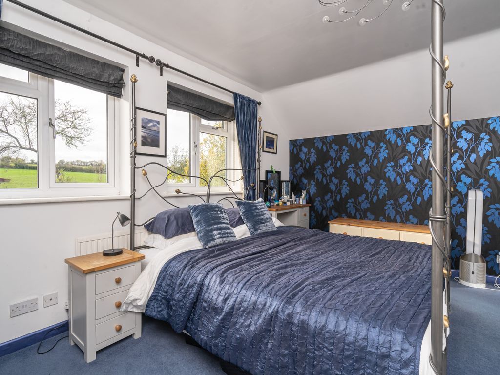 4 bed detached house for sale in Main Street, Beachampton, Buckinghamshire MK19, £575,000