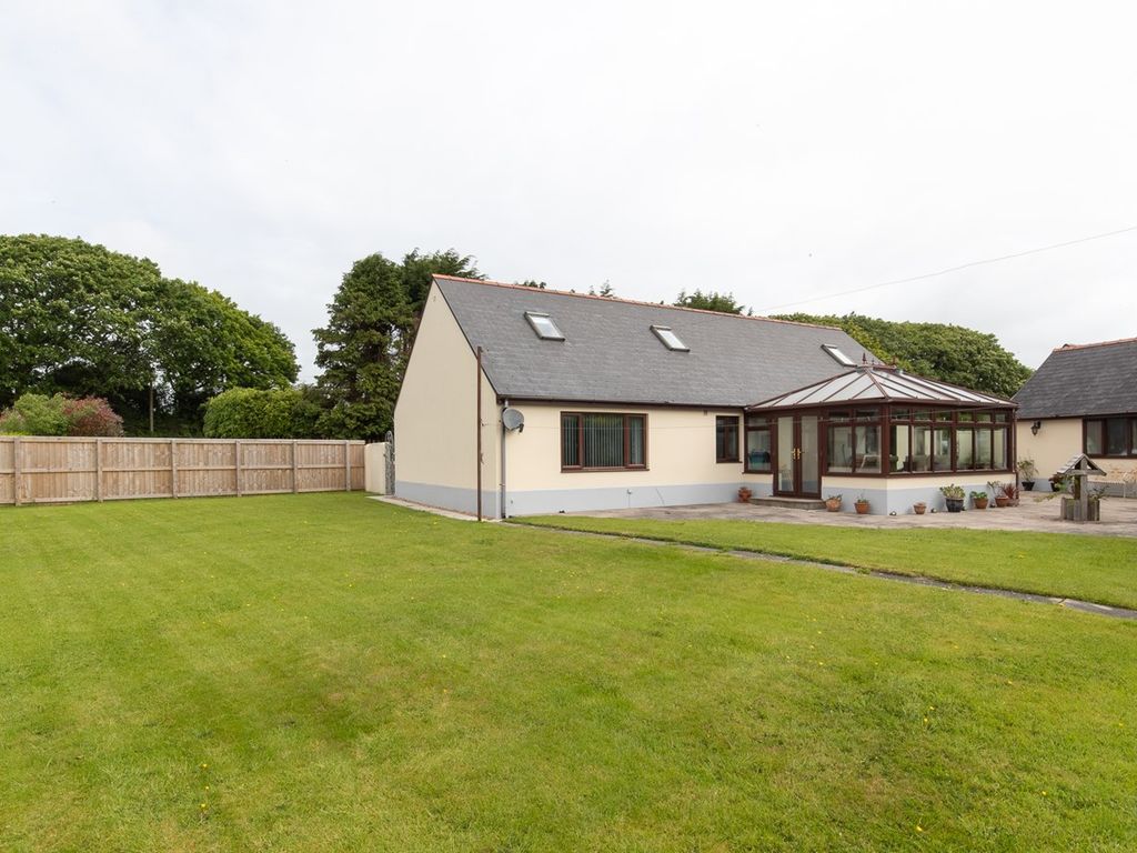 4 bed detached bungalow for sale in New Road, Freystrop, Haverfordwest SA62, £365,000