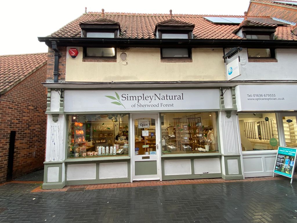 Retail premises to let in Unit 2 Paxton Court, Newark NG24, £9,750 pa