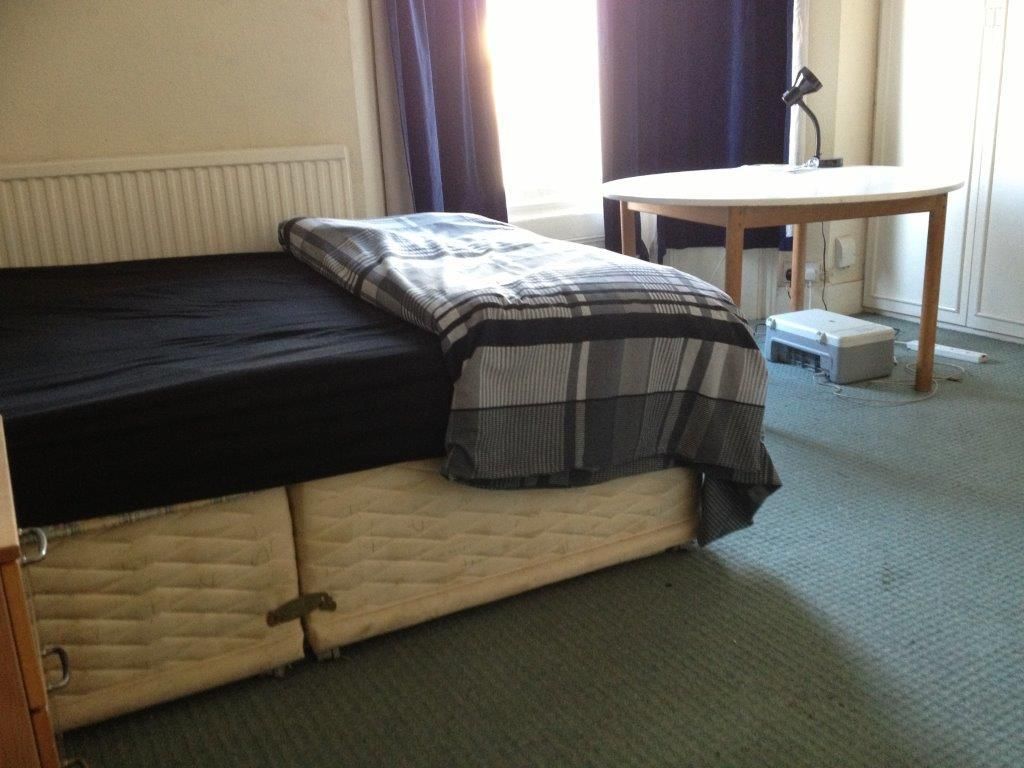 3 bed maisonette to rent in Franklin Road, Brighton BN2, £1,729 pcm