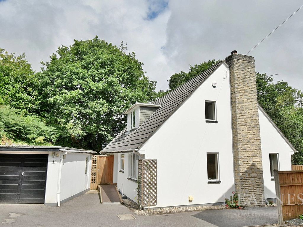 3 bed detached house for sale in Headswell Avenue, Bournemouth BH10, £450,000
