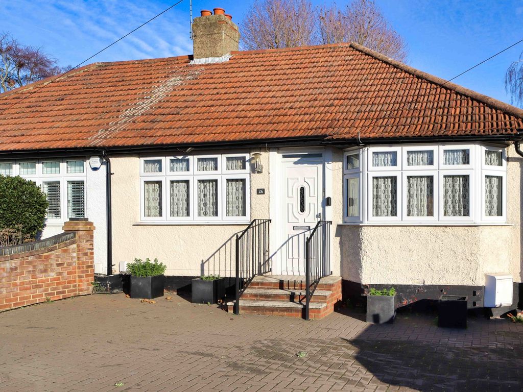 3 bed bungalow for sale in Leckwith Avenue, Bexleyheath DA7, £440,000