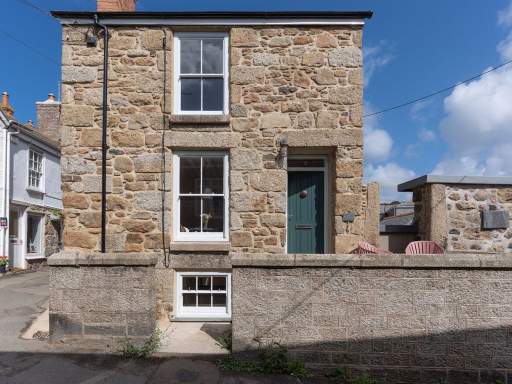 2 bed cottage for sale in Mousehole, Penzance TR19, £495,000