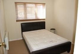 1 bed flat to rent in Pavillion Way, Edgware HA8, £1,250 pcm