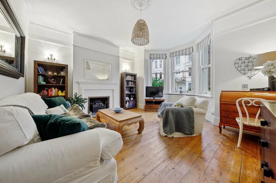 2 bed flat for sale in Cranworth Gardens, London SW9, £588,000