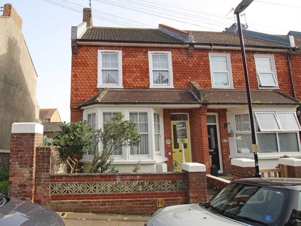 2 bed end terrace house for sale in Gore Park Road, Eastbourne BN21, £360,000