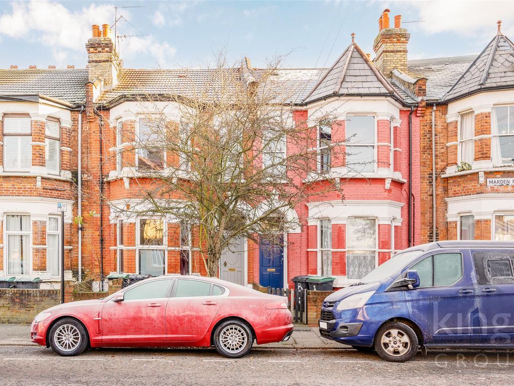 3 bed property for sale in Marden Road, London N17, £625,000