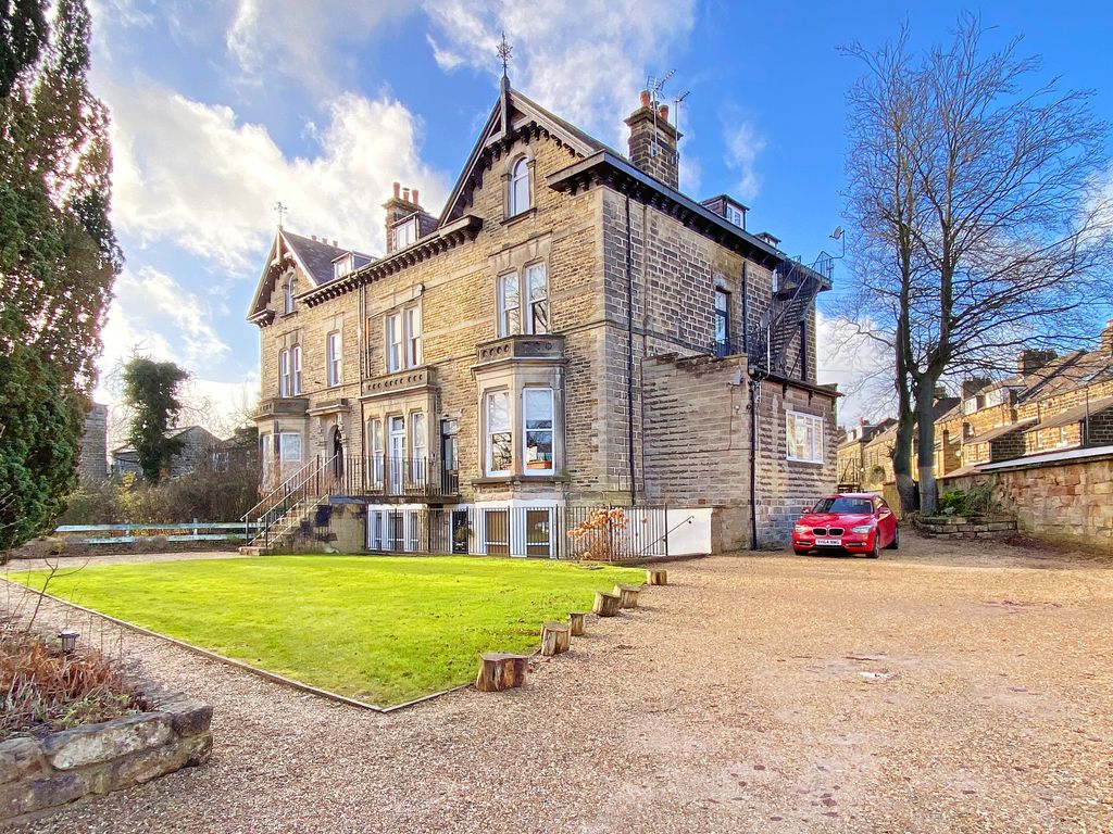 2 bed flat to rent in Cold Bath Road, Harrogate HG2, £1,000 pcm