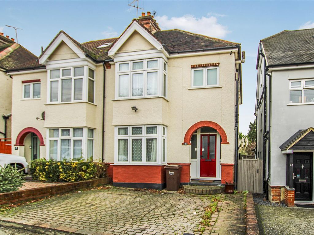 3 bed semi-detached house for sale in Warley Mount, Warley, Brentwood CM14, £575,000