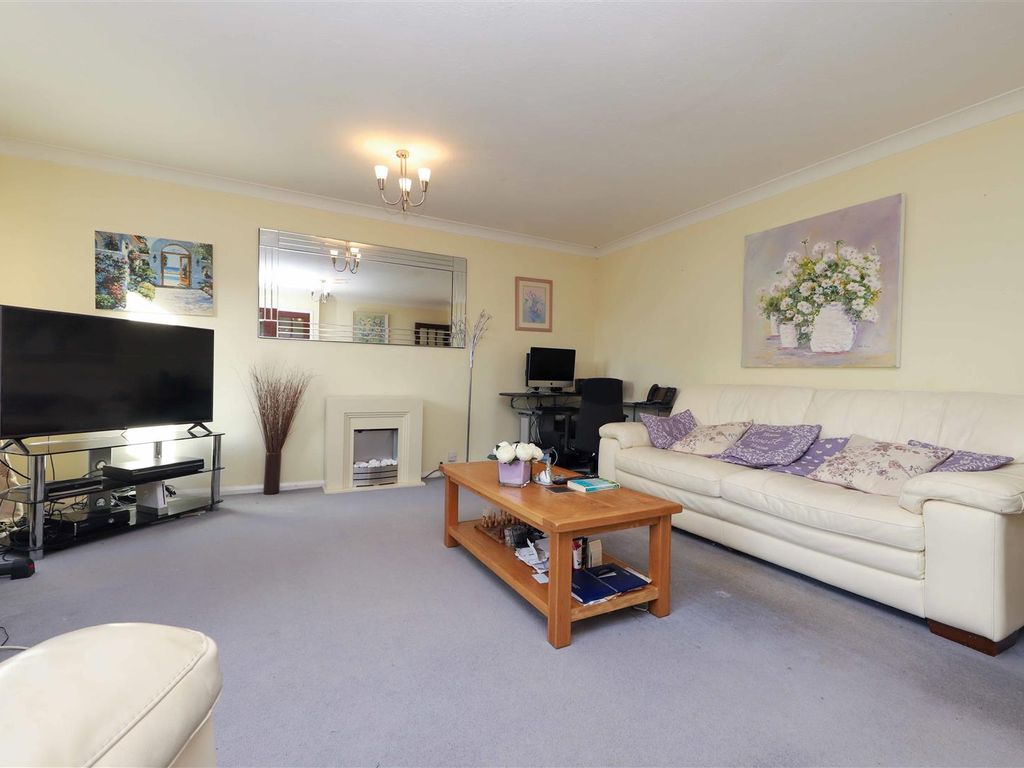 4 bed end terrace house for sale in Allonby Drive, Ruislip HA4, £590,000