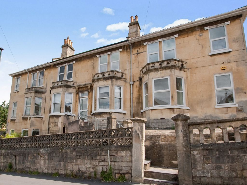 6 bed property to rent in Lower Oldfield Park, Bath BA2, £3,700 pcm