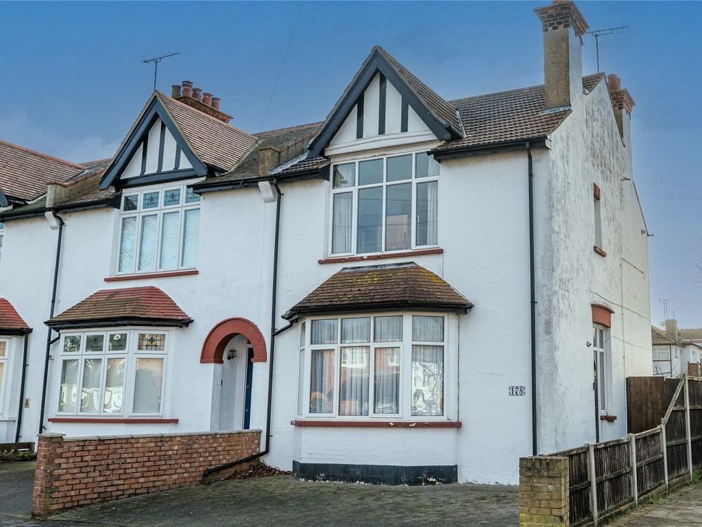 3 bed end terrace house for sale in Shaftesbury Avenue, Thorpe Bay Borders, Southend On Sea, Essex SS1, £400,000