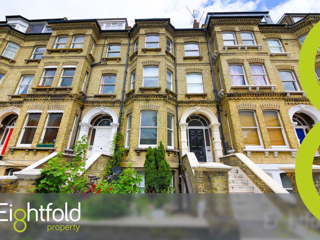 3 bed flat to rent in Cromwell Road, Hove BN3, £1,950 pcm