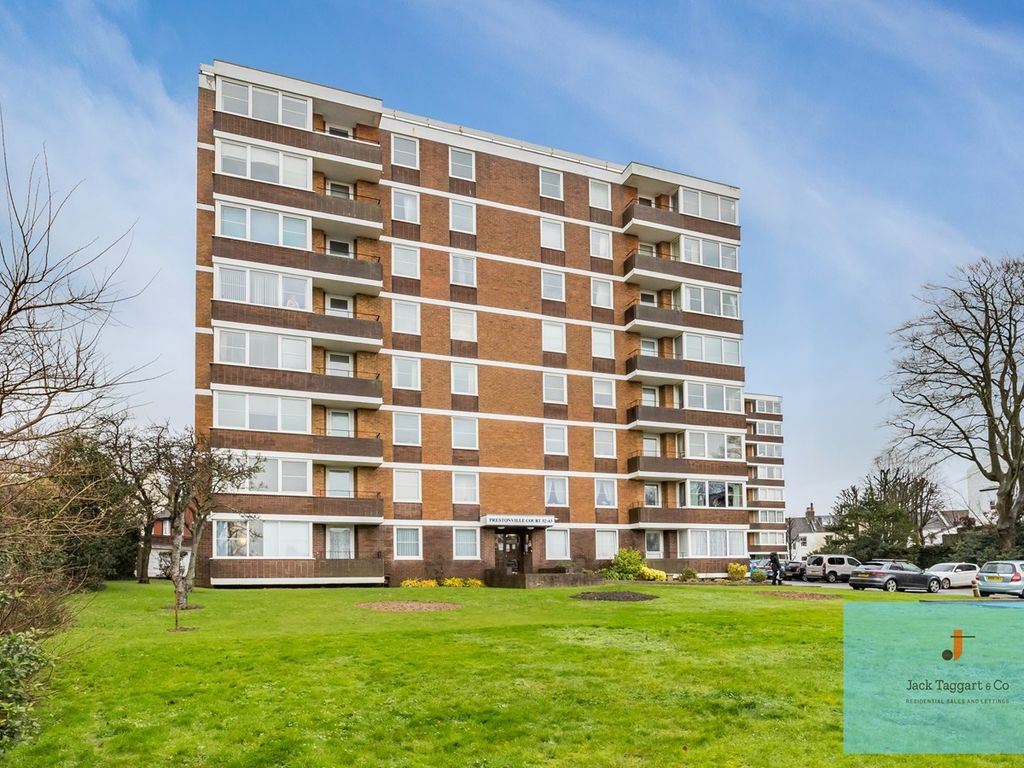 2 bed flat for sale in Dyke Road, Brighton BN1, £375,000