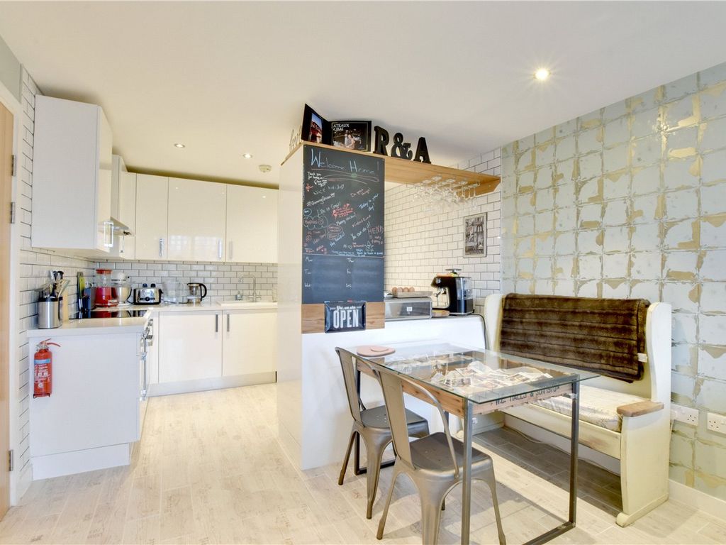2 bed flat for sale in Conington Road, Lewisham, London SE13, £400,000