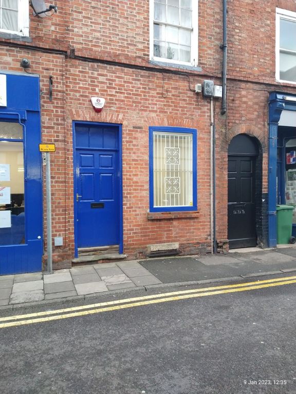 Retail premises to let in Barnby Gate, Newark, Nottinghamshire NG24, £5,720 pa