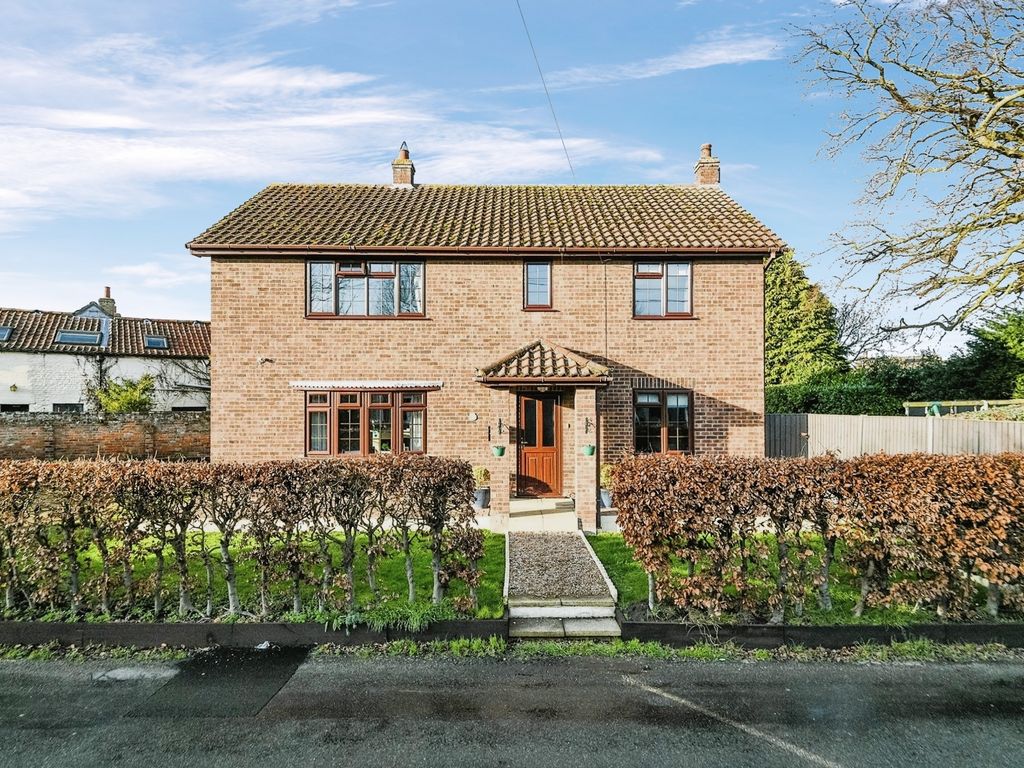 4 bed detached house for sale in Marshland Street, Terrington St. Clement, King