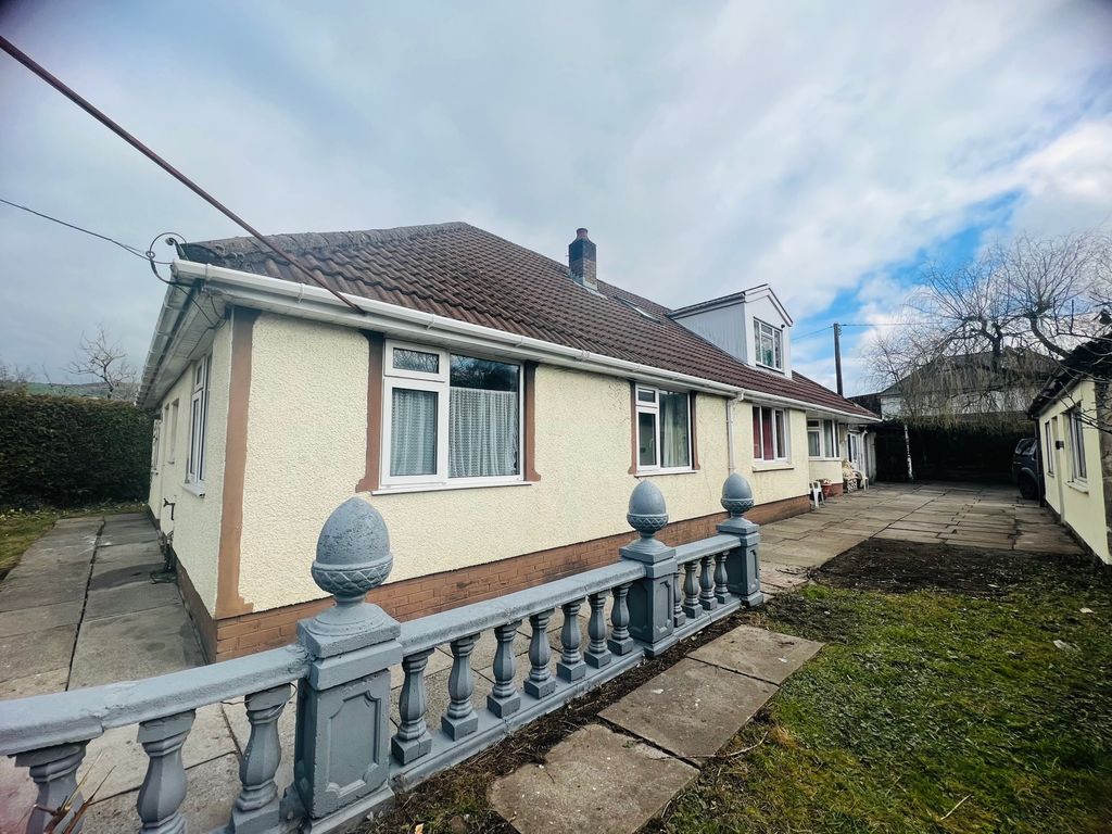 5 bed detached house for sale in Rudry Road, Rudry, Caerphilly CF83, £475,000