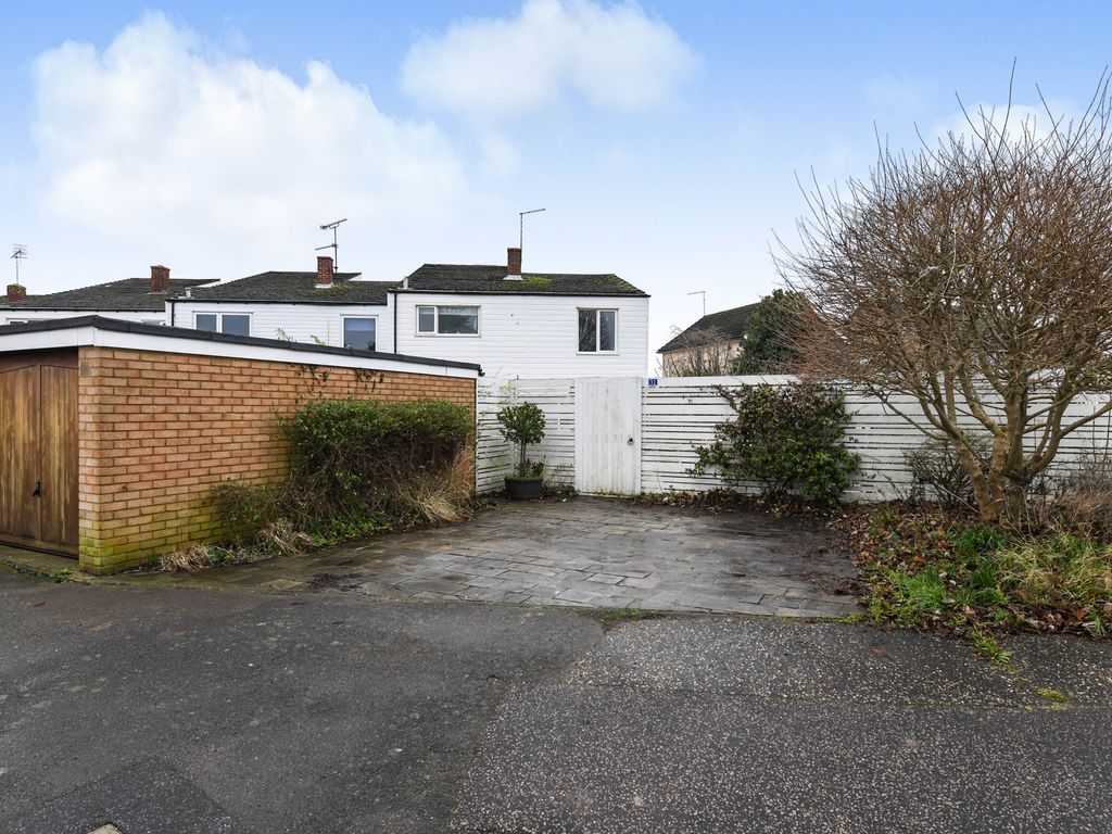 3 bed semi-detached house for sale in Hatchfields, Chelmsford CM3, £440,000