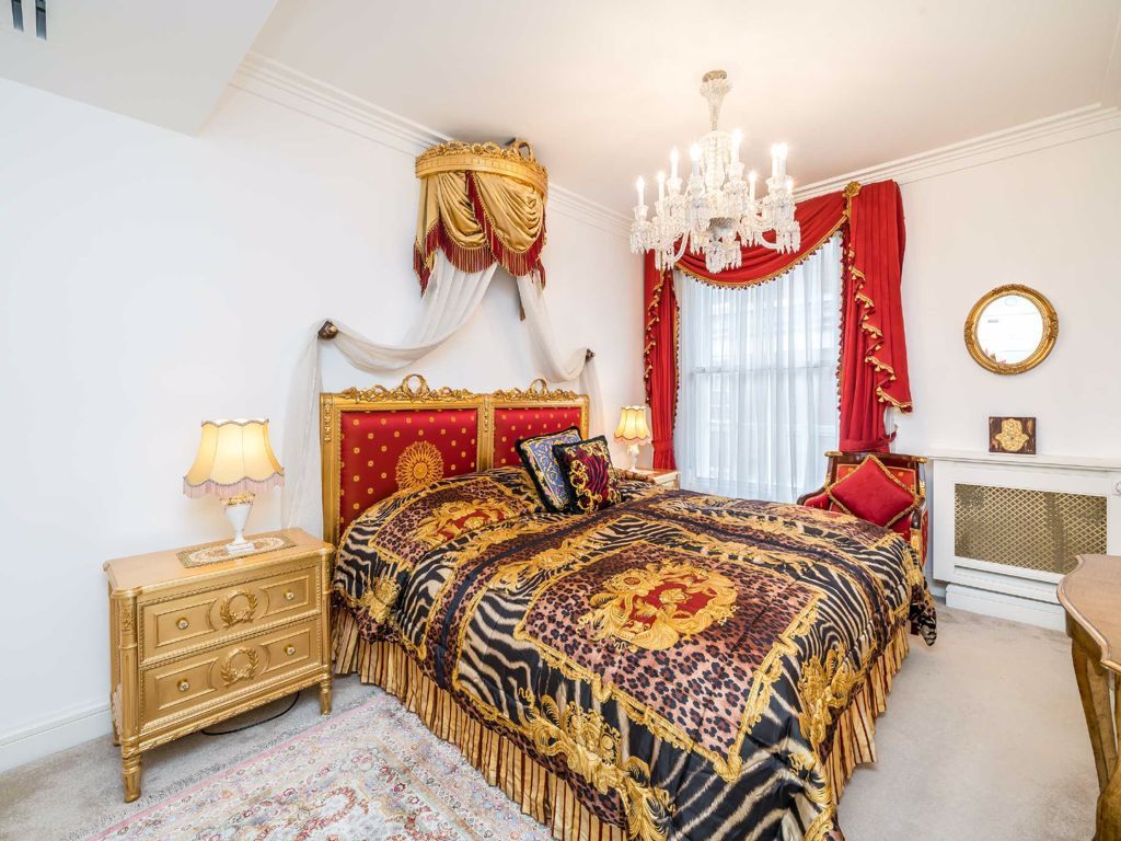 7 bed flat for sale in Park Street, London W1K, £15,000,000