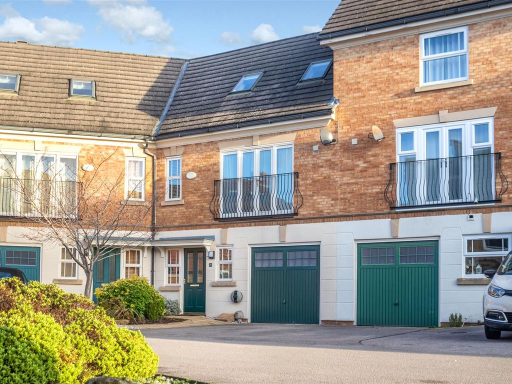 4 bed property for sale in Clegg Square, Shenley Lodge, Milton Keynes MK5, £425,000