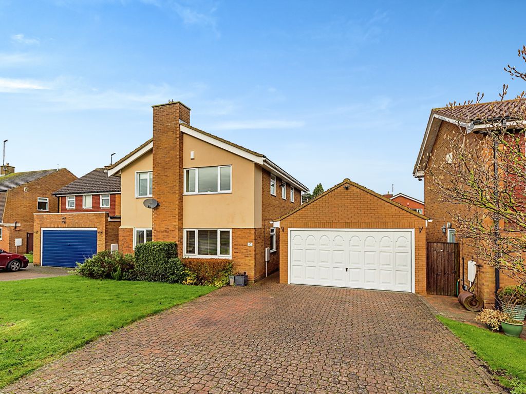 5 bed detached house for sale in Lime Farm Way, Great Houghton NN4, £599,950