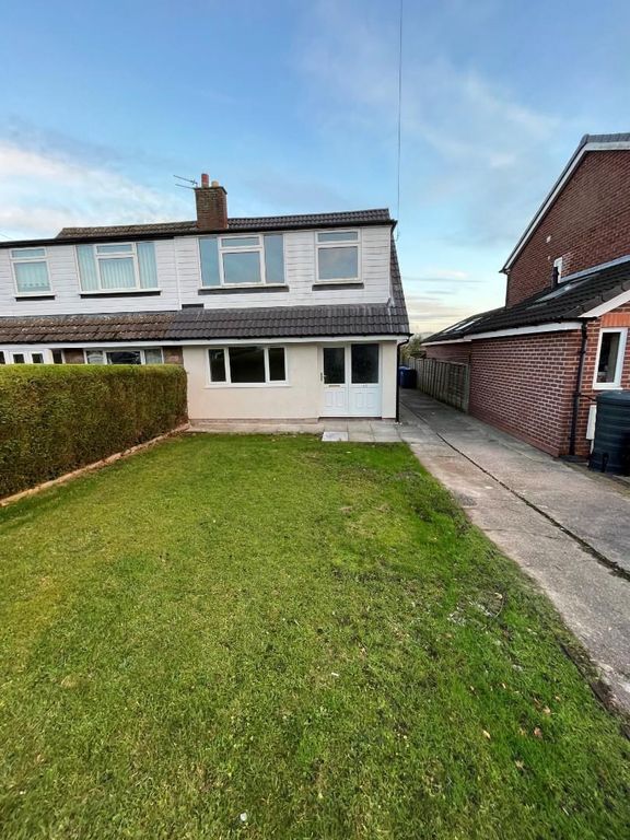 3 bed semi-detached house to rent in Parkland Close, Appleton Thorn, Warrington WA4, £1,300 pcm