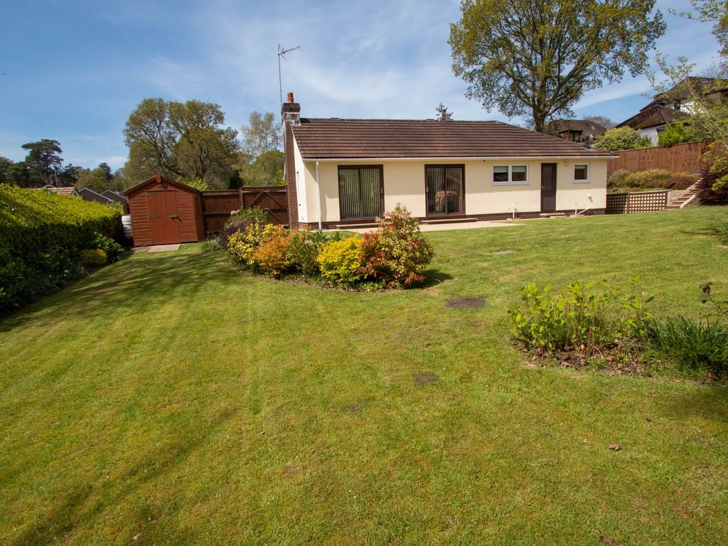 3 bed bungalow for sale in Potters Close, West Hill, Ottery St. Mary EX11, £680,000