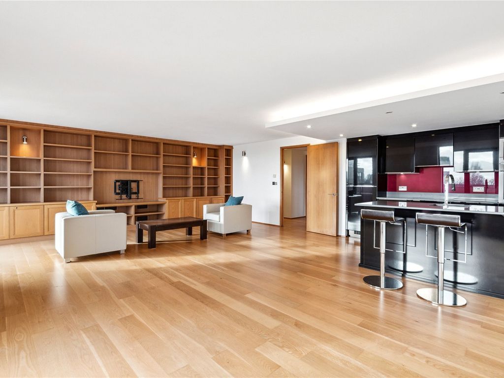 2 bed flat for sale in Barlby Road, London W10, £999,999