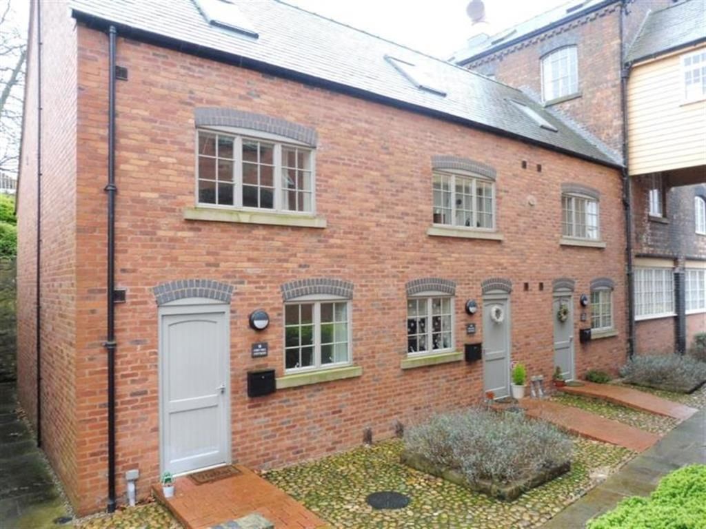 3 bed property to rent in The Flour Mills, Burton-On-Trent DE15, £900 pcm