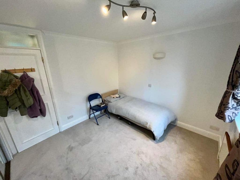 2 bed flat for sale in Town Mills, West Mills, Newbury RG14, £339,950