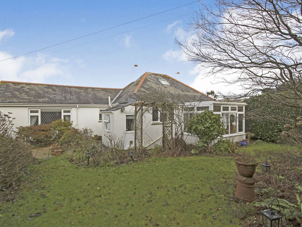 3 bed bungalow for sale in Quenchwell Road, Carnon Downs, Truro, Cornwall TR3, £465,000