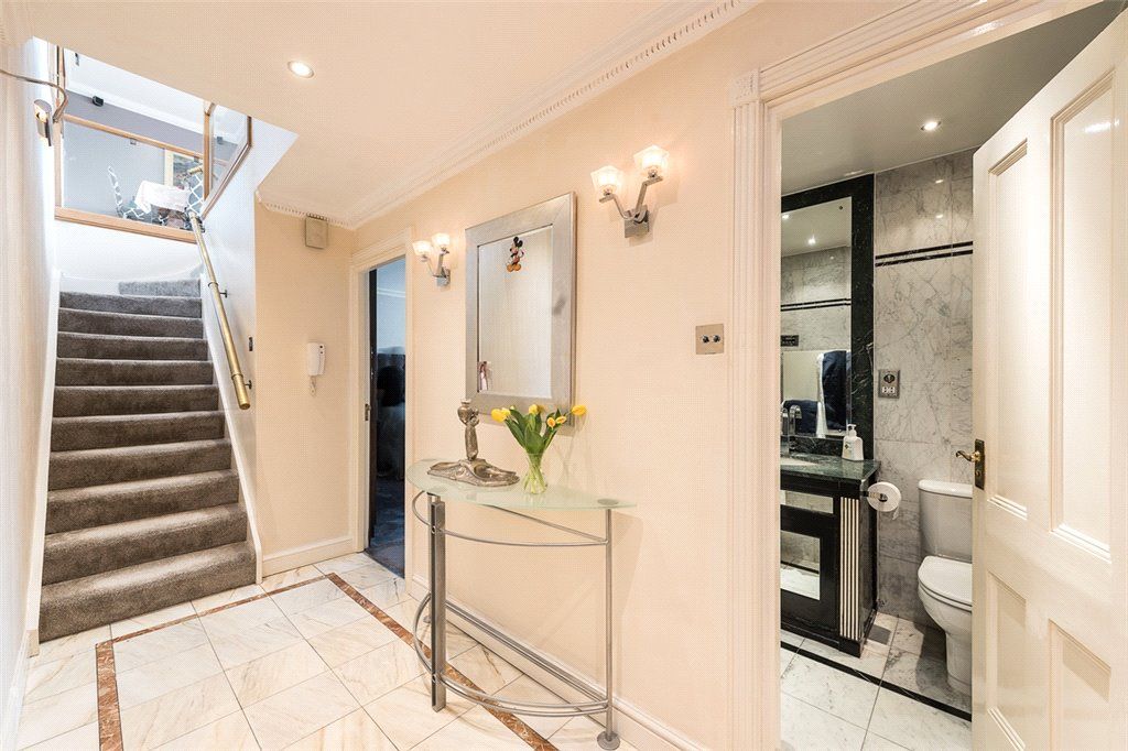 3 bed flat for sale in Southwick Street, London W2, £1,600,000