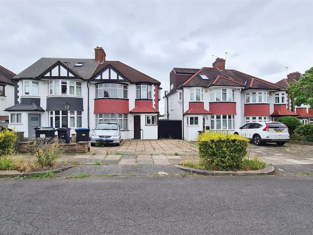 3 bed semi-detached house for sale in Brycedale Crescent, Southgate N14, £900,000