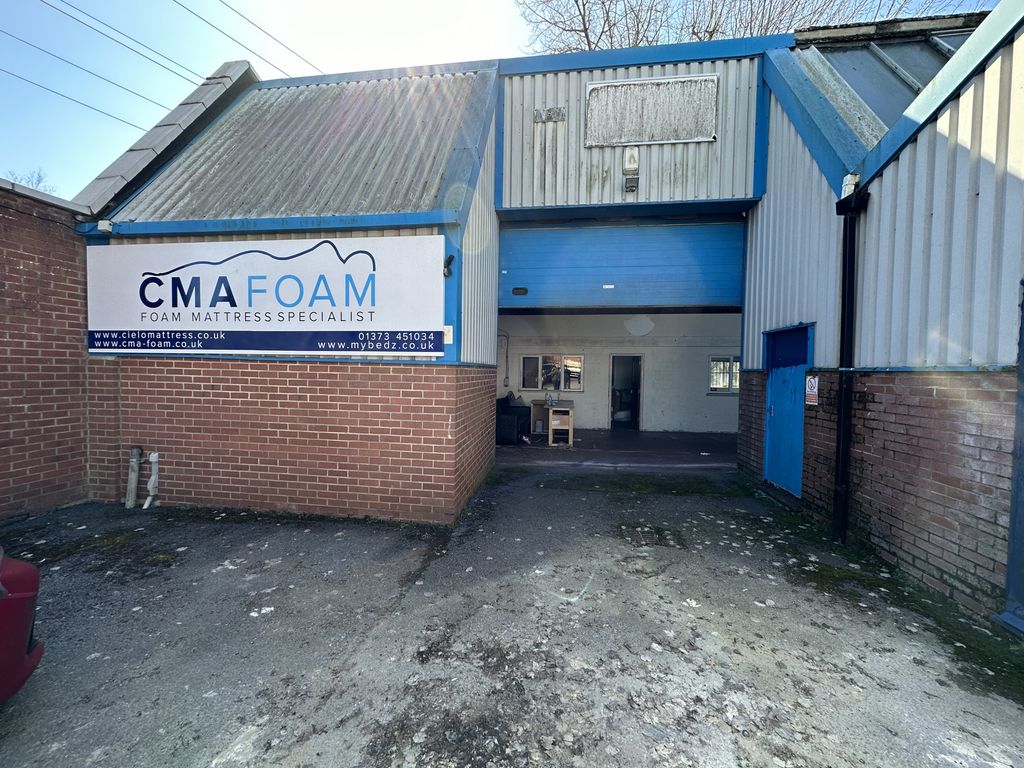 Warehouse to let in Frome, Frome, Somerset BA11, £72,000 pa