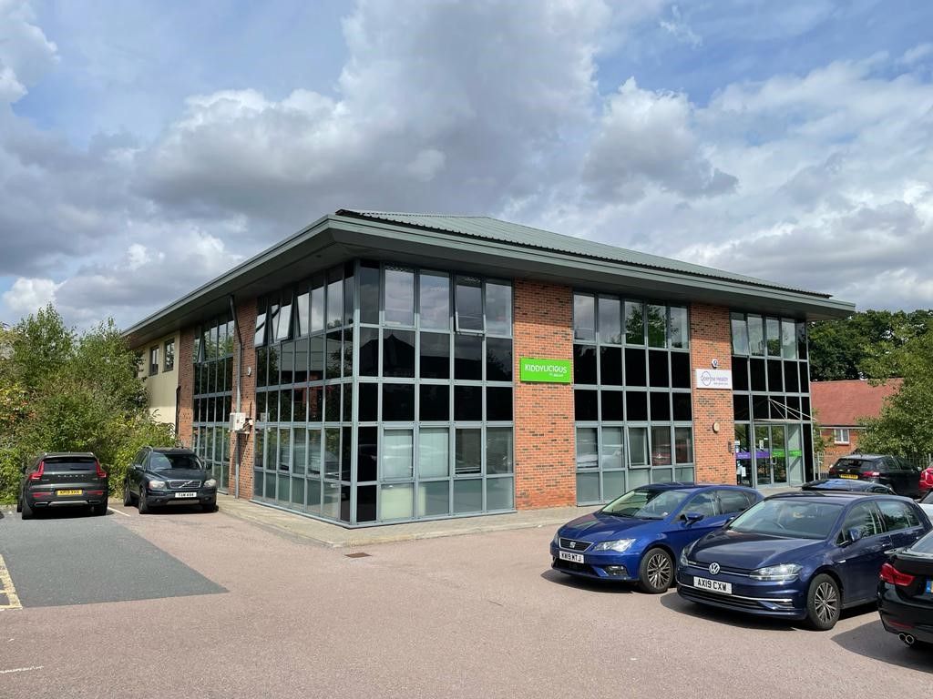 Office to let in Rose House, Bell Lane Office Village, Bell Lane, Amersham HP6, £126,325 pa