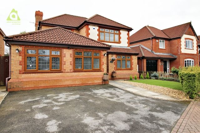 4 bed detached house for sale in Fenwick Close, Westhoughton, Bolton BL5, £385,000