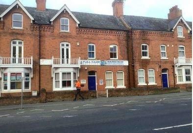 Office to let in High Street, Evesham WR11, £3,000 pa