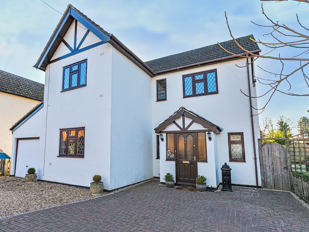 4 bed detached house for sale in Spring Grove, Woburn Sands MK17, £750,000