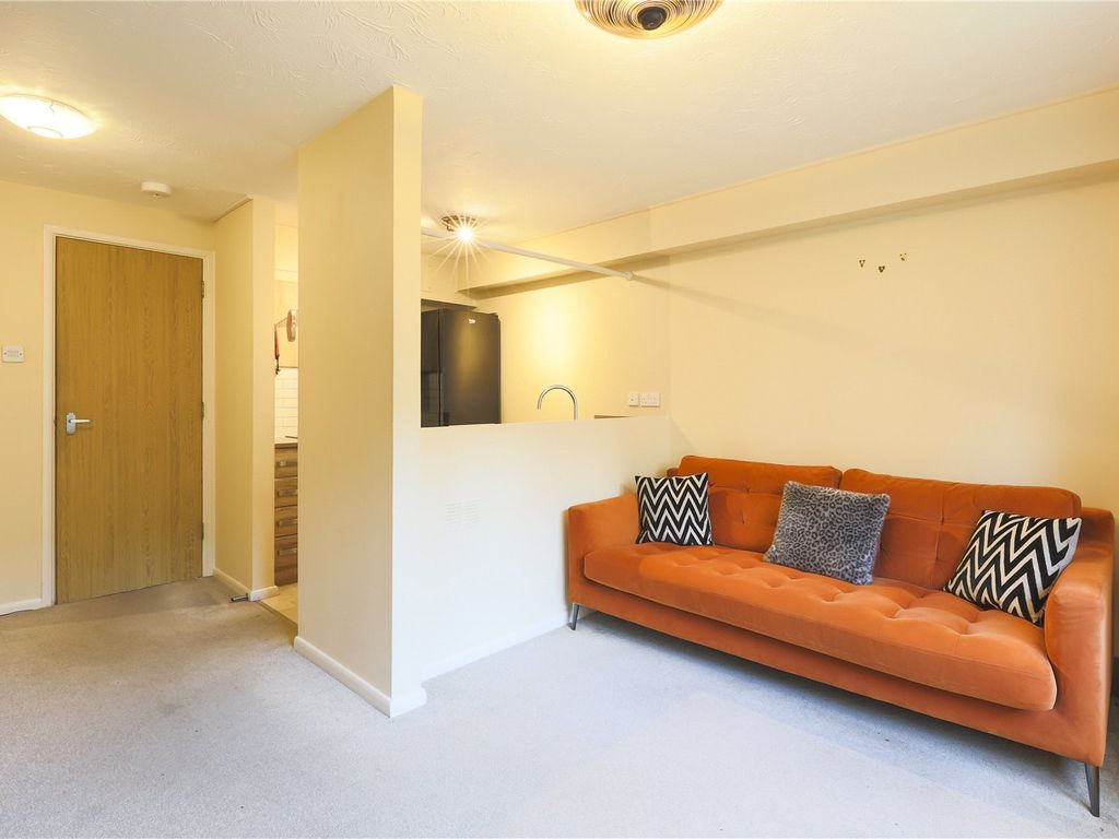1 bed flat to rent in Heddington Grove, Islington, London N7, £1,650 pcm