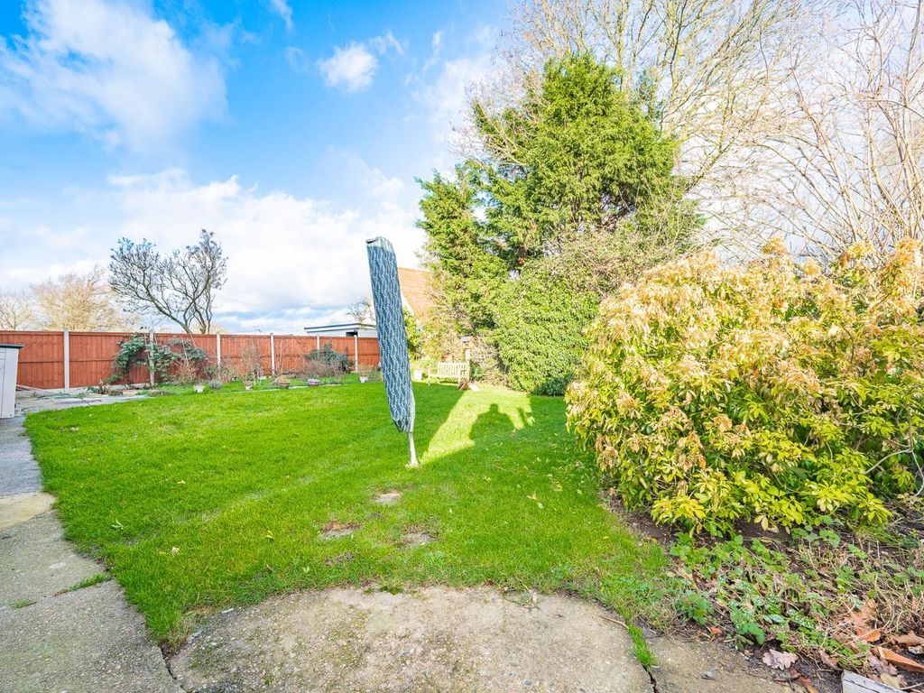 3 bed detached house for sale in Church Lane, Ford End, Chelmsford CM3, £500,000