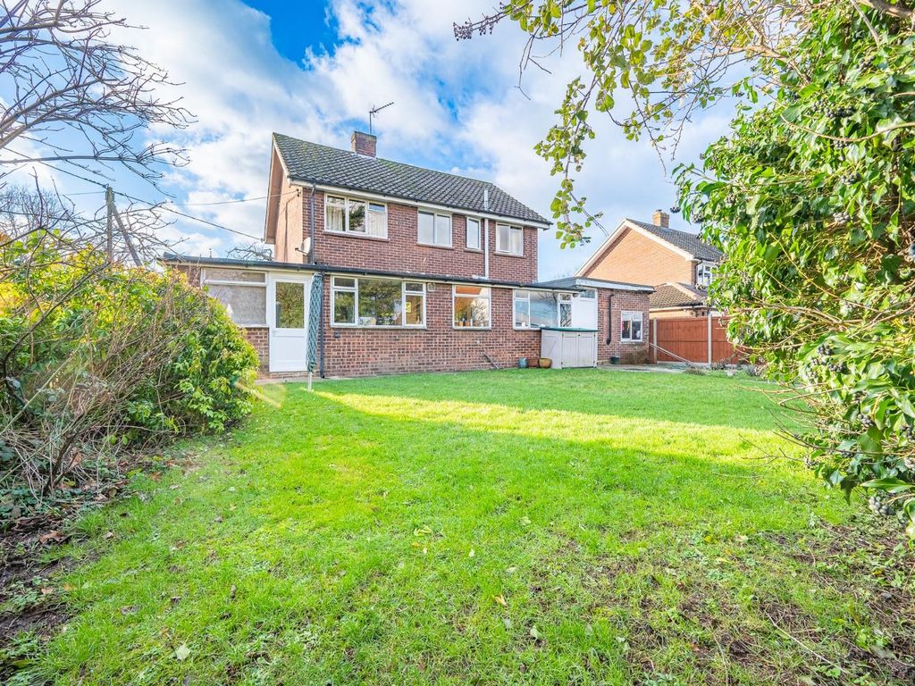 3 bed detached house for sale in Church Lane, Ford End, Chelmsford CM3, £500,000