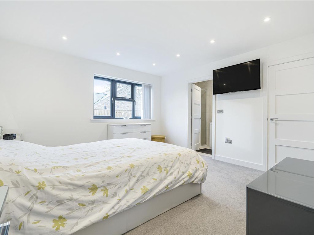 3 bed detached bungalow for sale in Stanley Way, Horncastle, Lincs LN9, £600,000